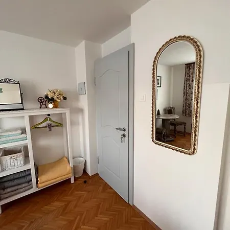 Mint&lavender Id1o1674 Gasthof Bled